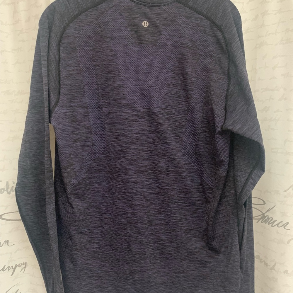 Lululemon mens long sleeve top